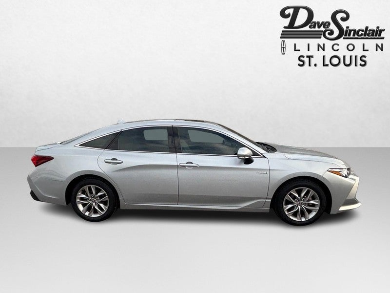 2020 Toyota Avalon Hybrid XLE (Natl)