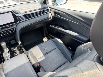 2025 Toyota Camry XLE (Natl)