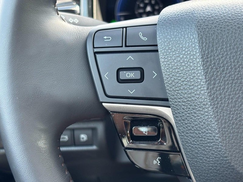 2025 Toyota Camry XLE (Natl)