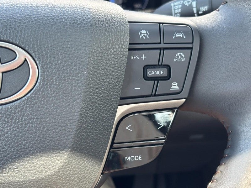 2025 Toyota Camry XLE (Natl)