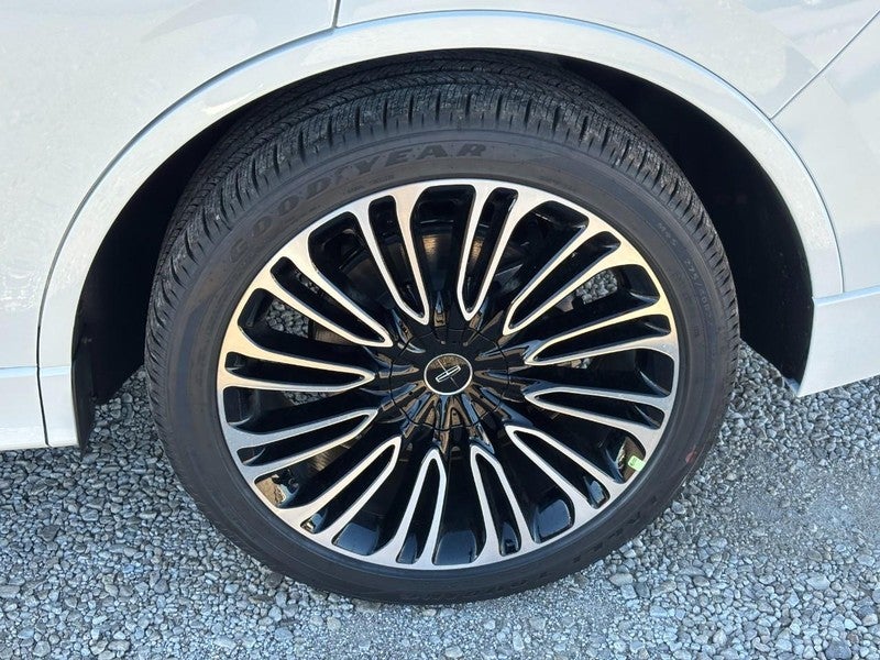 2027 Lincoln Aviator Black Label AWD