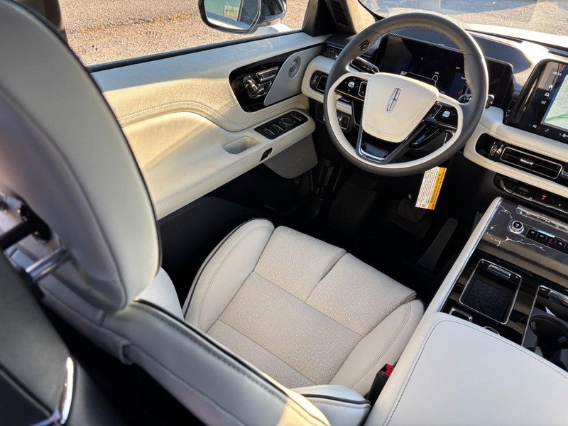 2027 Lincoln Aviator Black Label AWD