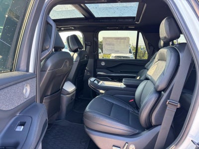 2027 Lincoln Navigator Reserve 4x4