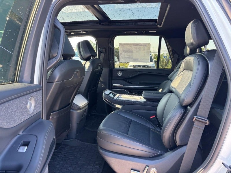 2027 Lincoln Navigator Reserve 4x4