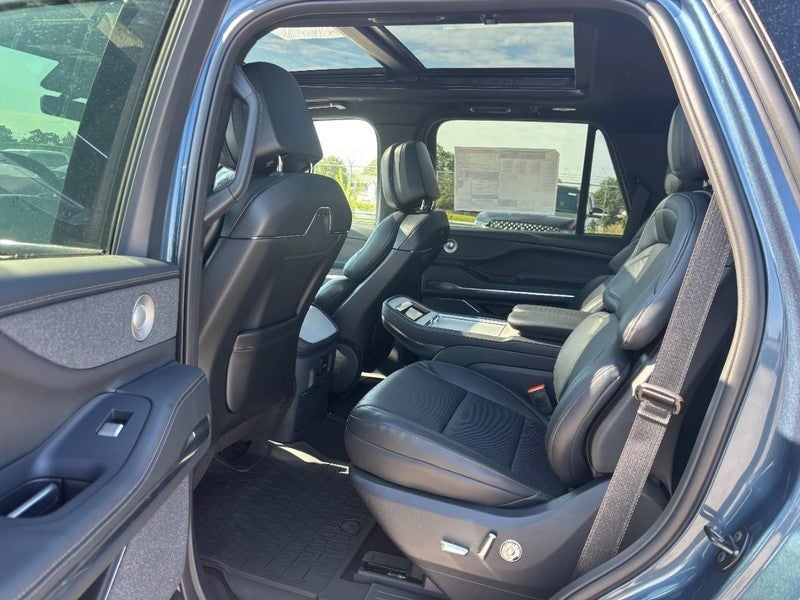 2027 Lincoln Navigator Reserve 4x4
