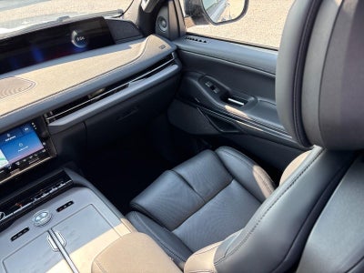 2027 Lincoln Navigator Reserve 4x4