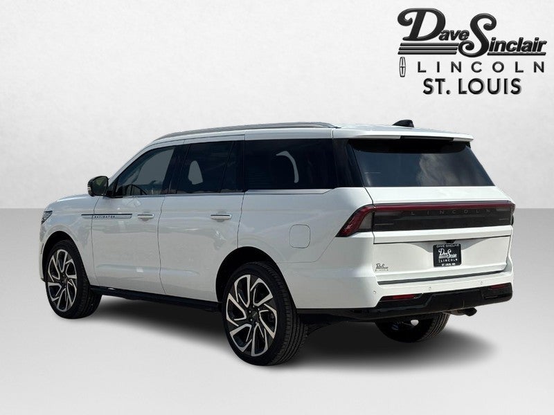 2027 Lincoln Navigator Reserve 4x4