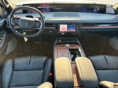 2027 Lincoln Navigator Black Label 4x4