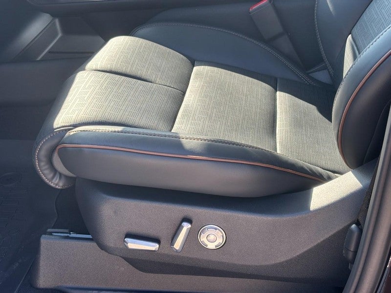 2027 Lincoln Navigator Black Label 4x4