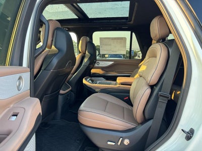 2027 Lincoln Navigator Black Label 4x4