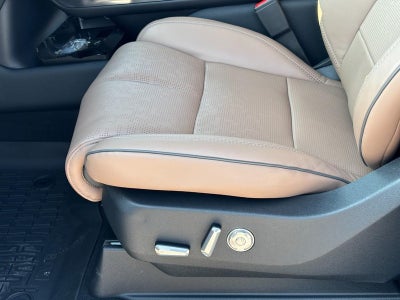 2027 Lincoln Navigator Black Label 4x4