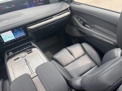 2027 Lincoln Navigator L Reserve 4x4