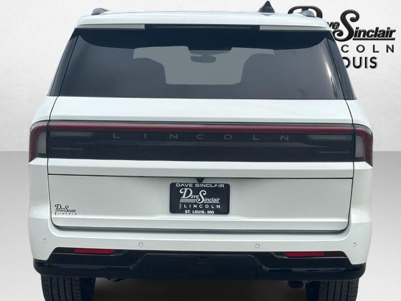 2027 Lincoln Navigator L Reserve 4x4
