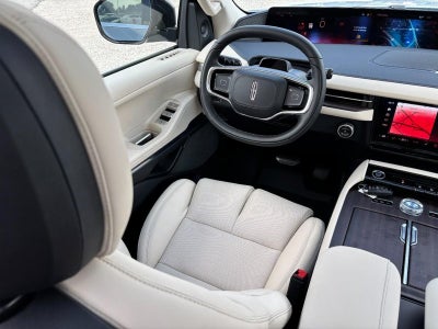 2027 Lincoln Navigator L Reserve 4x4
