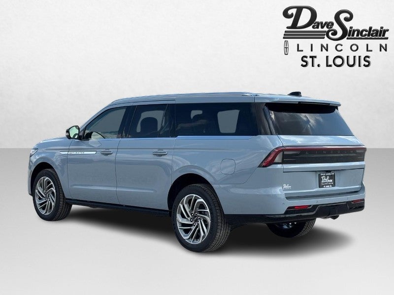 2027 Lincoln Navigator L Reserve 4x4