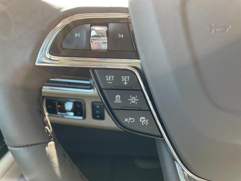 2023 Lincoln Navigator L Reserve 4x4