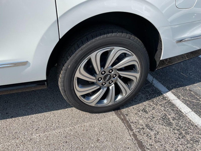 2023 Lincoln Navigator L Reserve 4x4