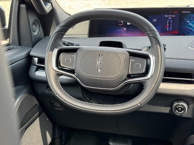 2027 Lincoln Navigator L Reserve 4x4