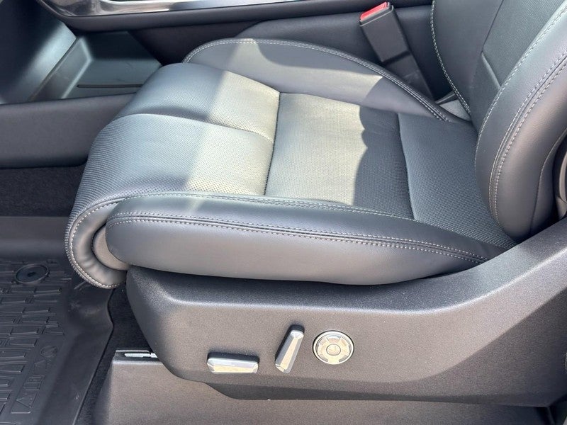 2027 Lincoln Navigator L Reserve 4x4