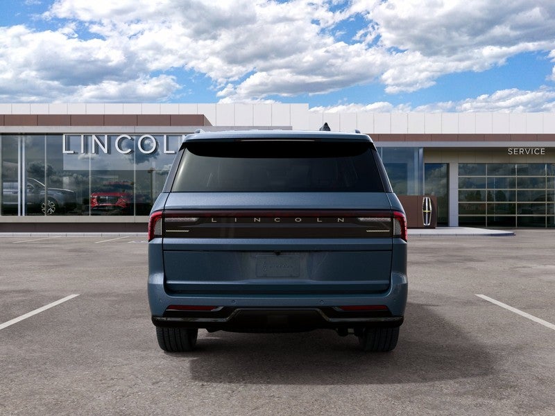 2027 Lincoln Navigator L Reserve 4x4