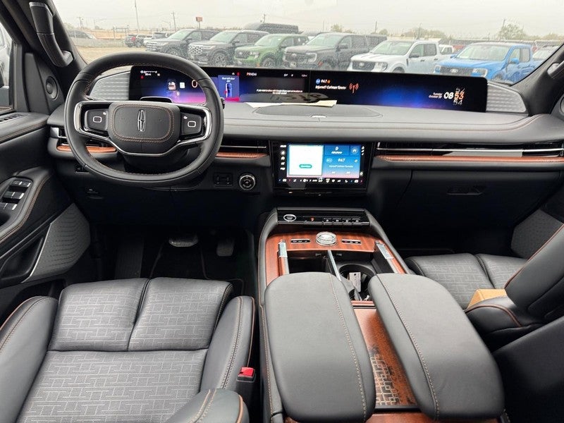 2025 Lincoln Navigator L Black Label 4x4
