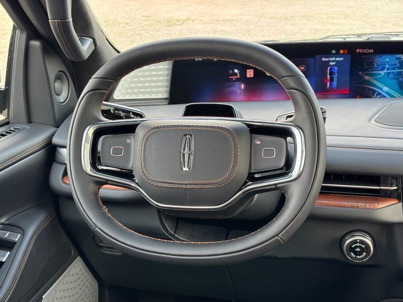 2027 Lincoln Navigator L Black Label 4x4