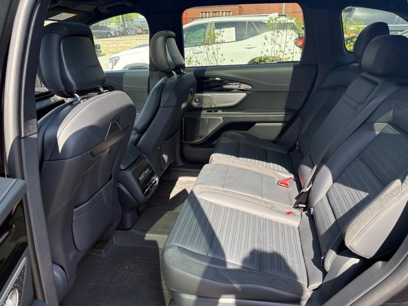 2025 Lincoln Nautilus Reserve AWD