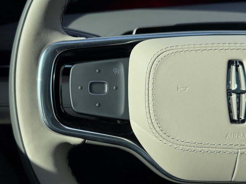 2025 Lincoln Nautilus Reserve AWD