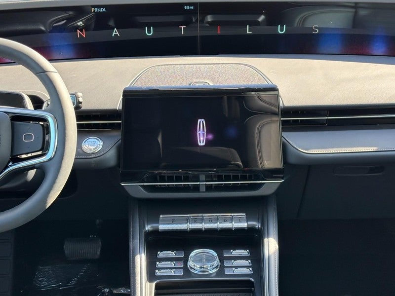 2026 Lincoln Nautilus Reserve AWD