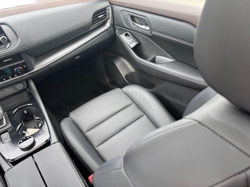 2023 Nissan Rogue AWD SV
