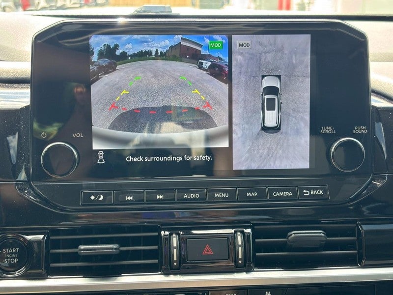 2025 Nissan Pathfinder Platinum 4WD