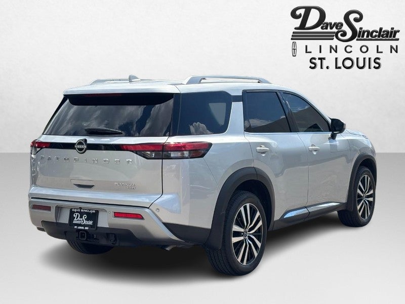 2025 Nissan Pathfinder Platinum 4WD