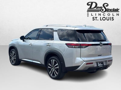 2025 Nissan Pathfinder Platinum 4WD