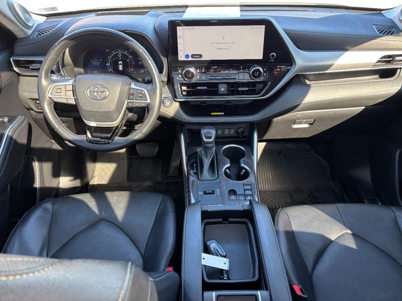 2023 Toyota Highlander Platinum FWD (Natl)
