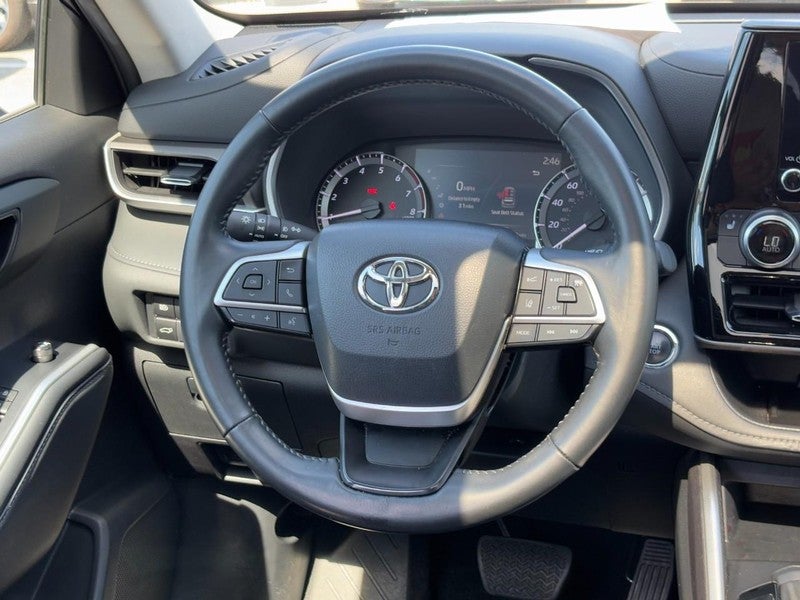 2023 Toyota Highlander LE AWD (Natl)