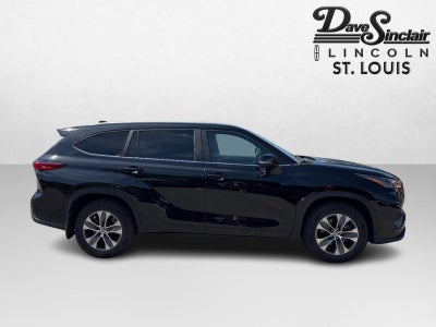 2023 Toyota Highlander LE AWD (Natl)