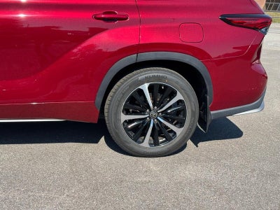 2022 Toyota Highlander XSE FWD (Natl)