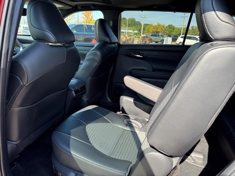 2022 Toyota Highlander XSE FWD (Natl)