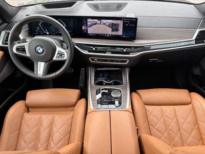 2025 BMW X7 xDrive40i Sports Activity Vehicle