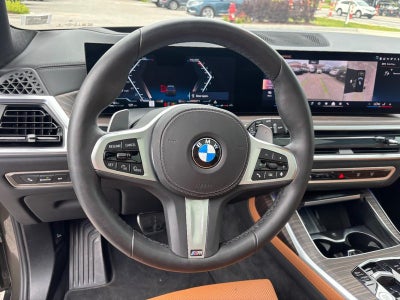 2025 BMW X7 xDrive40i Sports Activity Vehicle