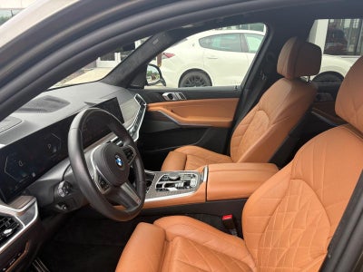 2025 BMW X7 xDrive40i Sports Activity Vehicle