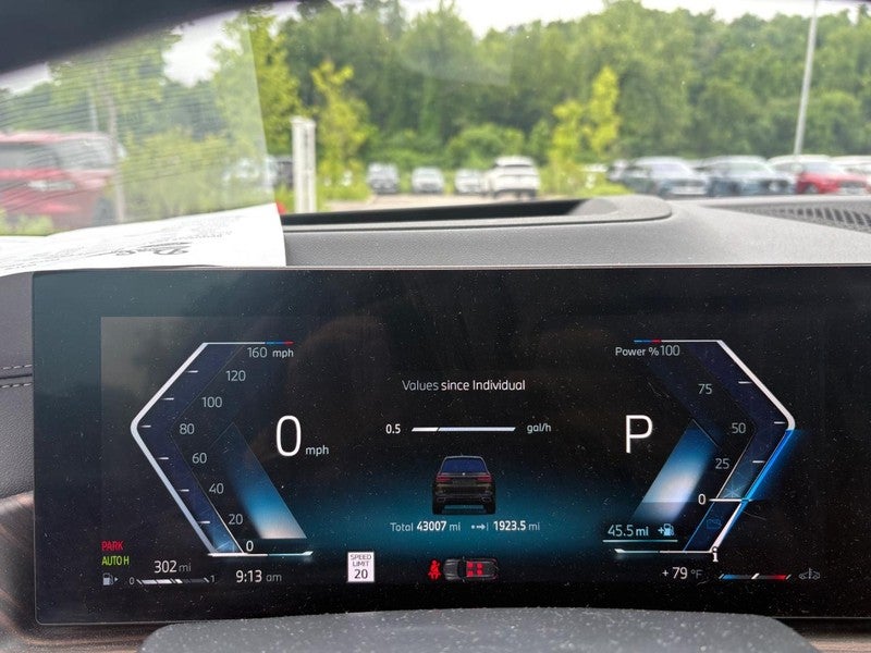 2025 BMW X7 xDrive40i Sports Activity Vehicle