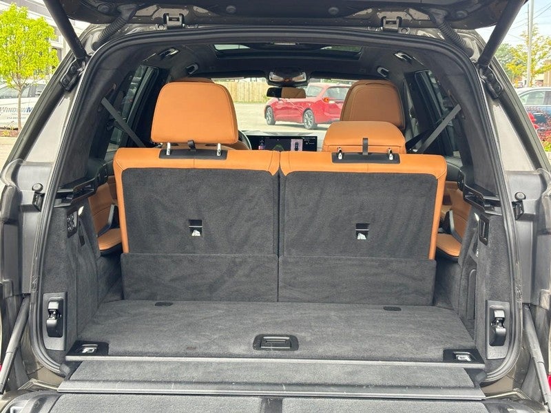2025 BMW X7 xDrive40i Sports Activity Vehicle