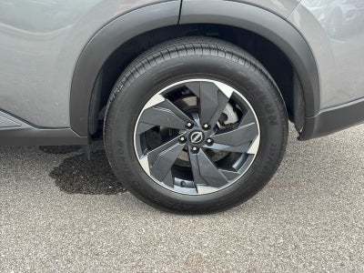 2024 Nissan Rogue FWD SV
