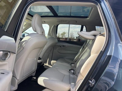 2023 Volvo XC90 B5 AWD Core 7P