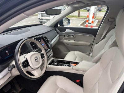 2023 Volvo XC90 B5 AWD Core 7P