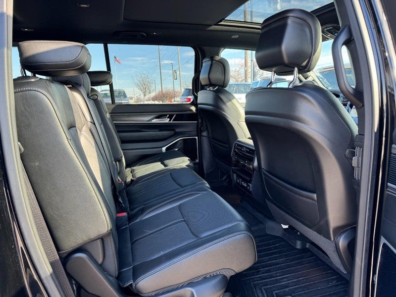 2023 Jeep Wagoneer Series III 4x4