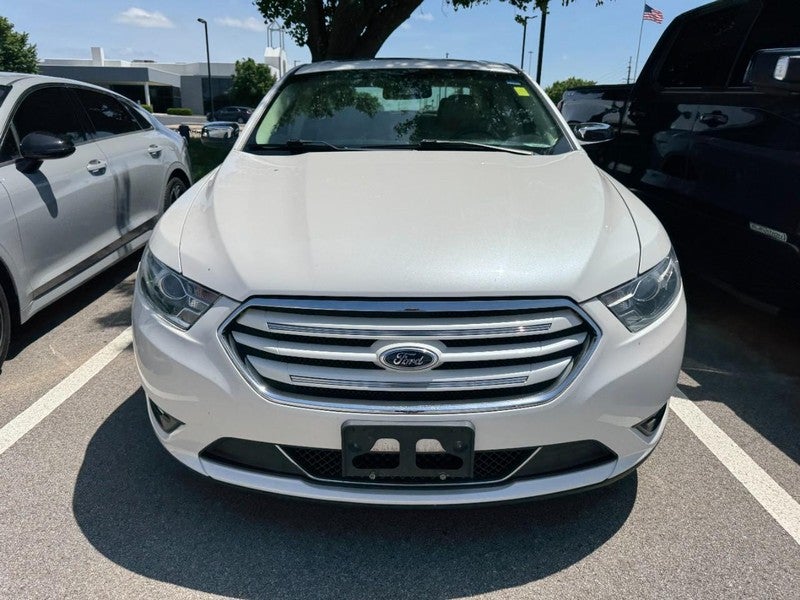 Used 2015 Ford Taurus Limited with VIN 1FAHP2F83FG184377 for sale in St. Peters, MO