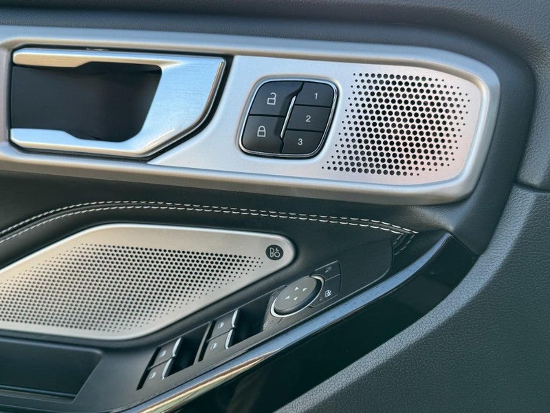 2022 Ford Explorer ST 4WD