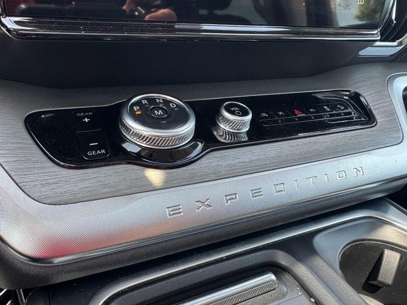 2025 Ford Expedition Platinum 4x4
